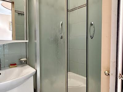 квартира за адресою Зустрічна, 10