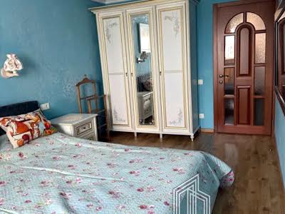 квартира по адресу Героев Днепра ул., 38Б