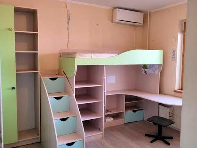 квартира за адресою Анни Ахматової вул., 19