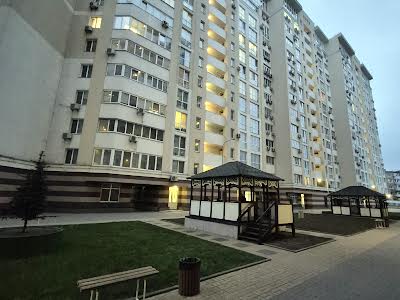 квартира по адресу Александровская ул., 1