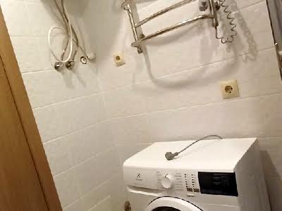 квартира за адресою Райдужна вул., 58