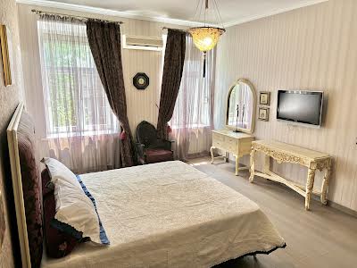 квартира за адресою Інститутська вул., 24/7