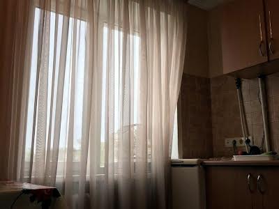 квартира за адресою Космонавтів вул., 3