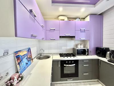 квартира за адресою Бориса Гмирі вул., 18а