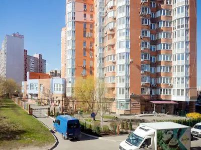 квартира за адресою Осіння вул., 28