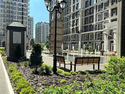 квартира за адресою Максимовича, 28-Е