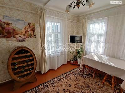 будинок за адресою вул. Волинська, 10