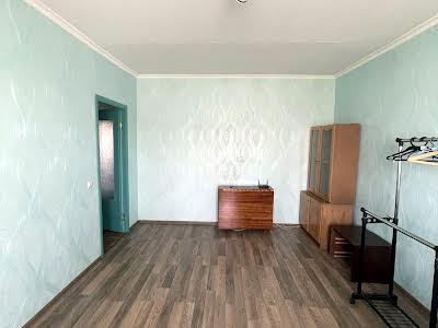 квартира за адресою Романа Шухевича просп. (Генерала Ватутіна), 24-Б