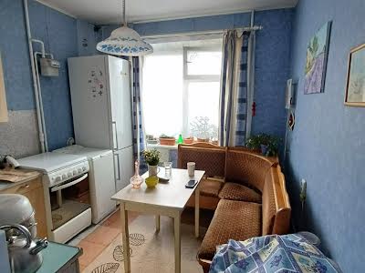 квартира по адресу Героев просп., 4