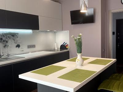 квартира за адресою Зарічна вул., 1г