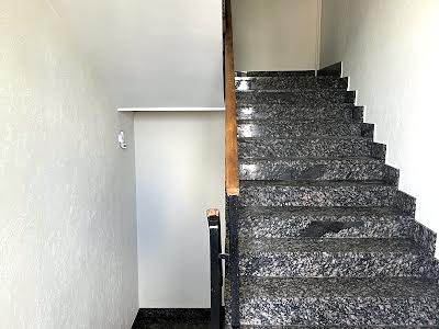 квартира за адресою Лабораторна вул., 8