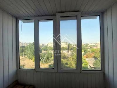 квартира за адресою Свято-Миколаївська вул. (Леніна), 8