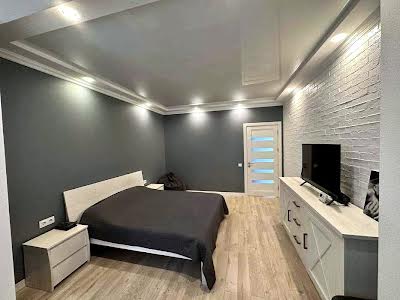 квартира за адресою Миру вул., 15а