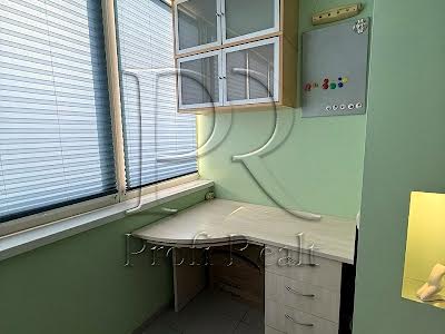 квартира по адресу Павла Тычины просп., 4