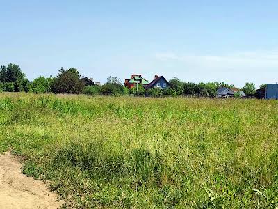 участок по адресу с. Новоселки, Будівельників