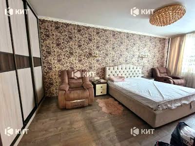 квартира по адресу Дружбы Народов ул., 228 А