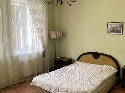 будинок за адресою Хрустальный переулок, 4