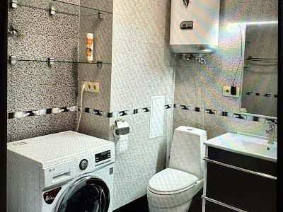 квартира за адресою Середня вул., 24 к3