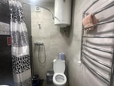 комерційна за адресою Дмитра Донцова вул. (Котовського), 4