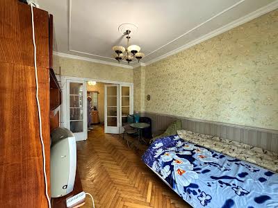 квартира за адресою Академіка Володимира Гнатюка вул. (), 3