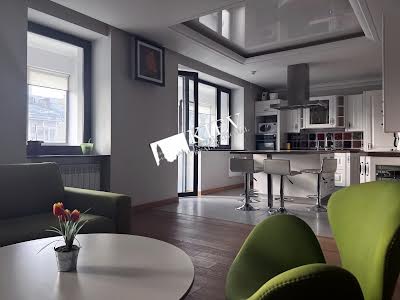 квартира за адресою Тарасівська вул., 21