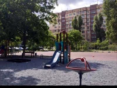 квартира за адресою Добровольців пров., 10