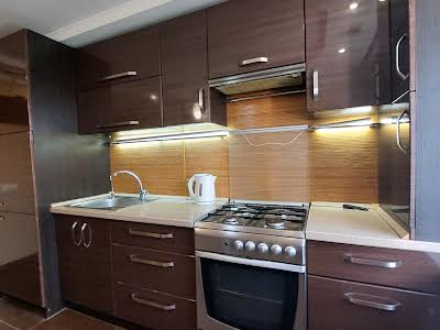 квартира по адресу Космонавтов ул., 68А