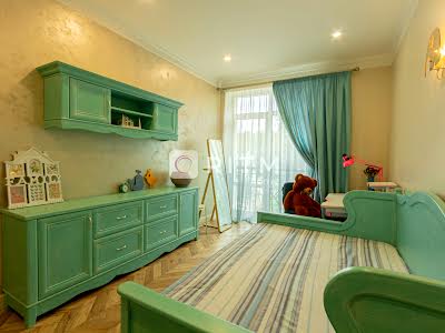 квартира за адресою Дегтярна вул., 7