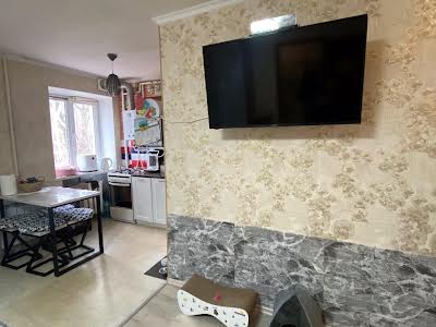 квартира за адресою вознюка, 1б