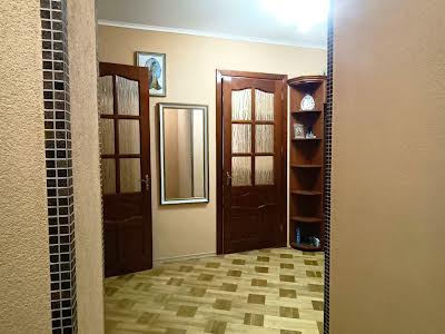 квартира за адресою Білозіра, 8
