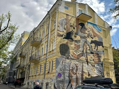 квартира за адресою Десятинний пров., 7