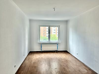 квартира за адресою Милославська вул., 18