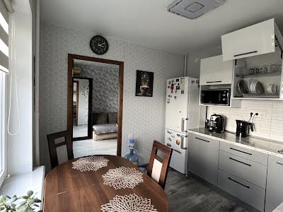 квартира за адресою Чарівна вул., 95