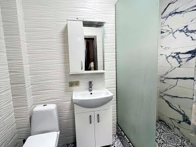 квартира за адресою Героїв Небесної Сотні просп., 126/10