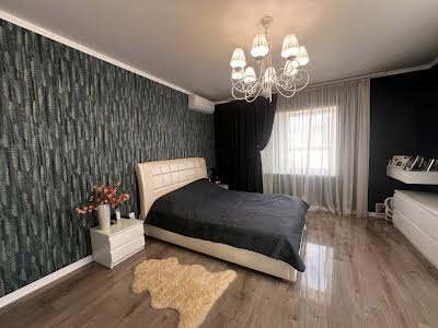 квартира за адресою Віталія Вергая вул. (Маршала Батицького), 8