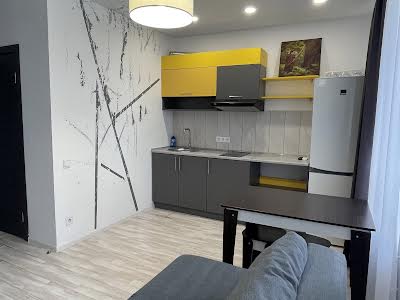 квартира за адресою Салютна вул., 2к3