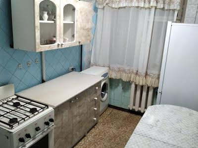 квартира за адресою Тополя-2 вул., 3