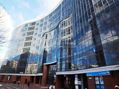 комерційна за адресою Євгена Коновальця вул. (Щорса), 36-д