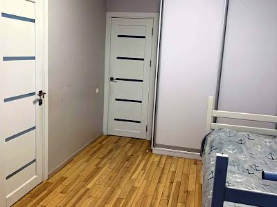 квартира за адресою Дорошенка вул., 5