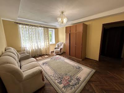 квартира за адресою Кирилівська вул. (Фрунзе), 131