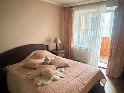 квартира за адресою Прирічна, 17Д