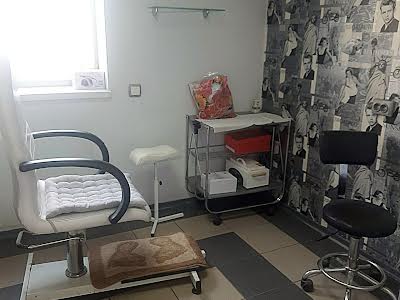 коммерческая по адресу Грушевського ул., 57