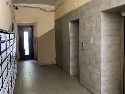 квартира за адресою Віктора Чукаріна вул., 6