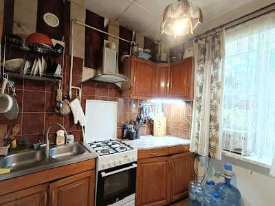 квартира за адресою Бригадна вул., 8
