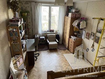 квартира за адресою Івана Світличного вул. (Петровського), 12
