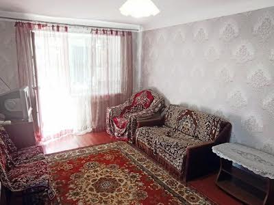 квартира по адресу Строителей ул., 27