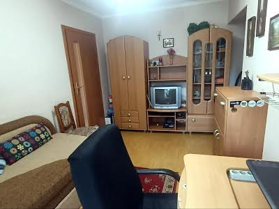 квартира за адресою Симона Петлюри вул. (), 21