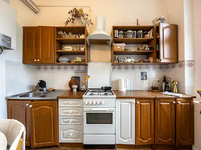 квартира за адресою Олени Теліги вул., 5