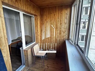 квартира за адресою Драгоманова вул., 12-А