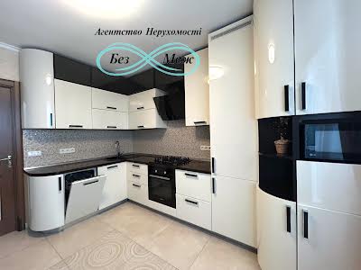 квартира за адресою Лесі Українки вул., 19